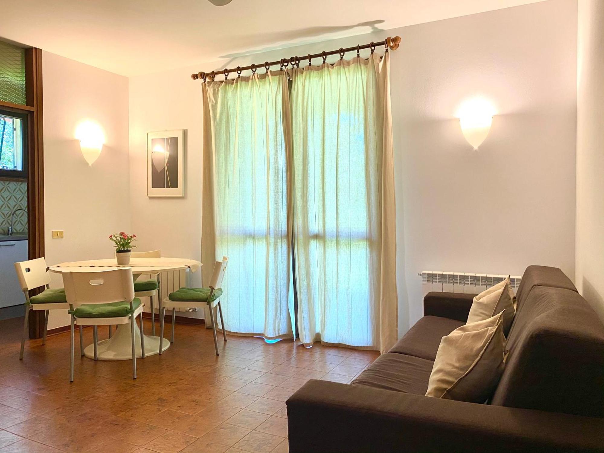 Jolly Apartments Сірміоне Екстер'єр фото