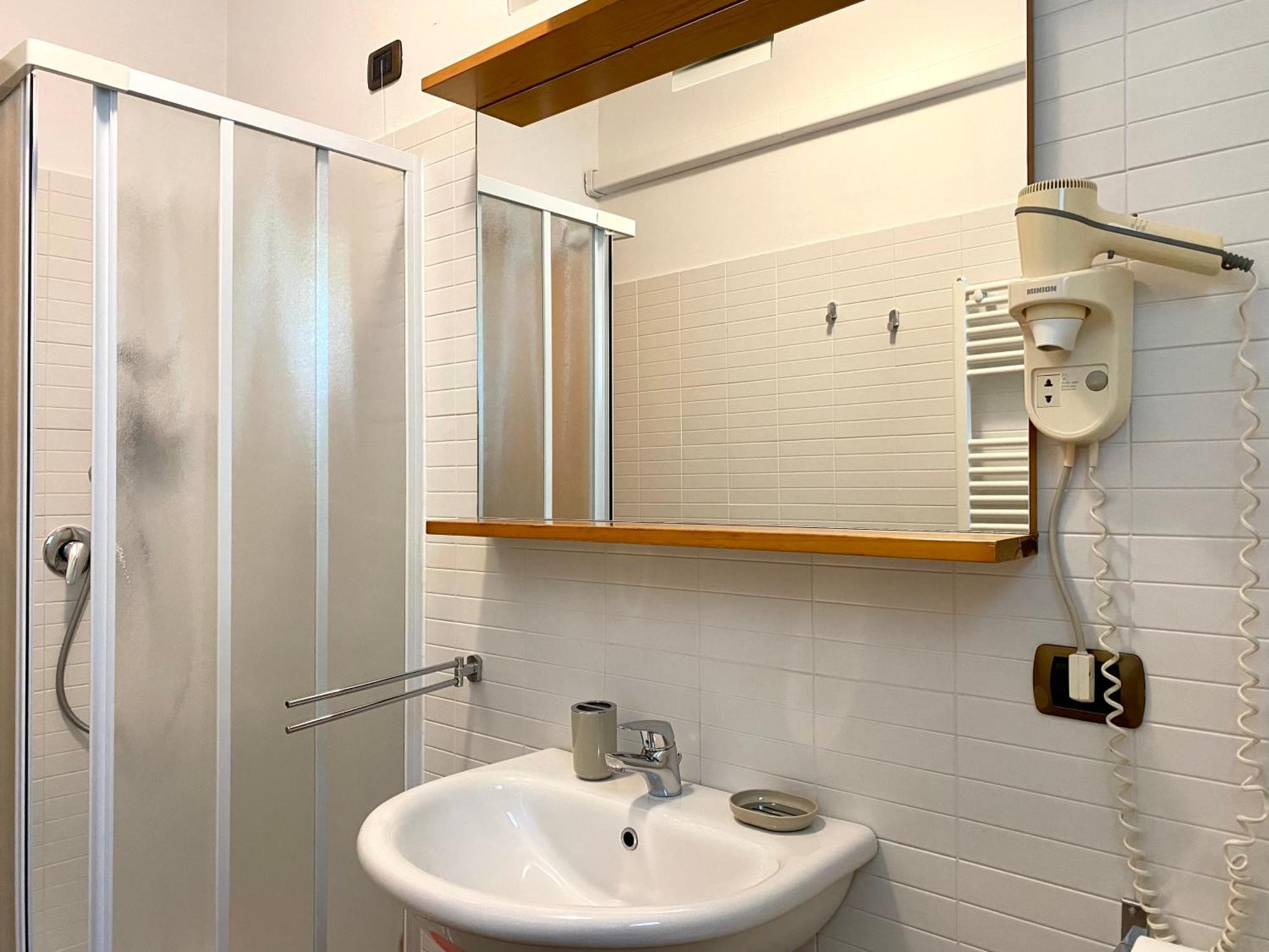 Jolly Apartments Сірміоне Номер фото